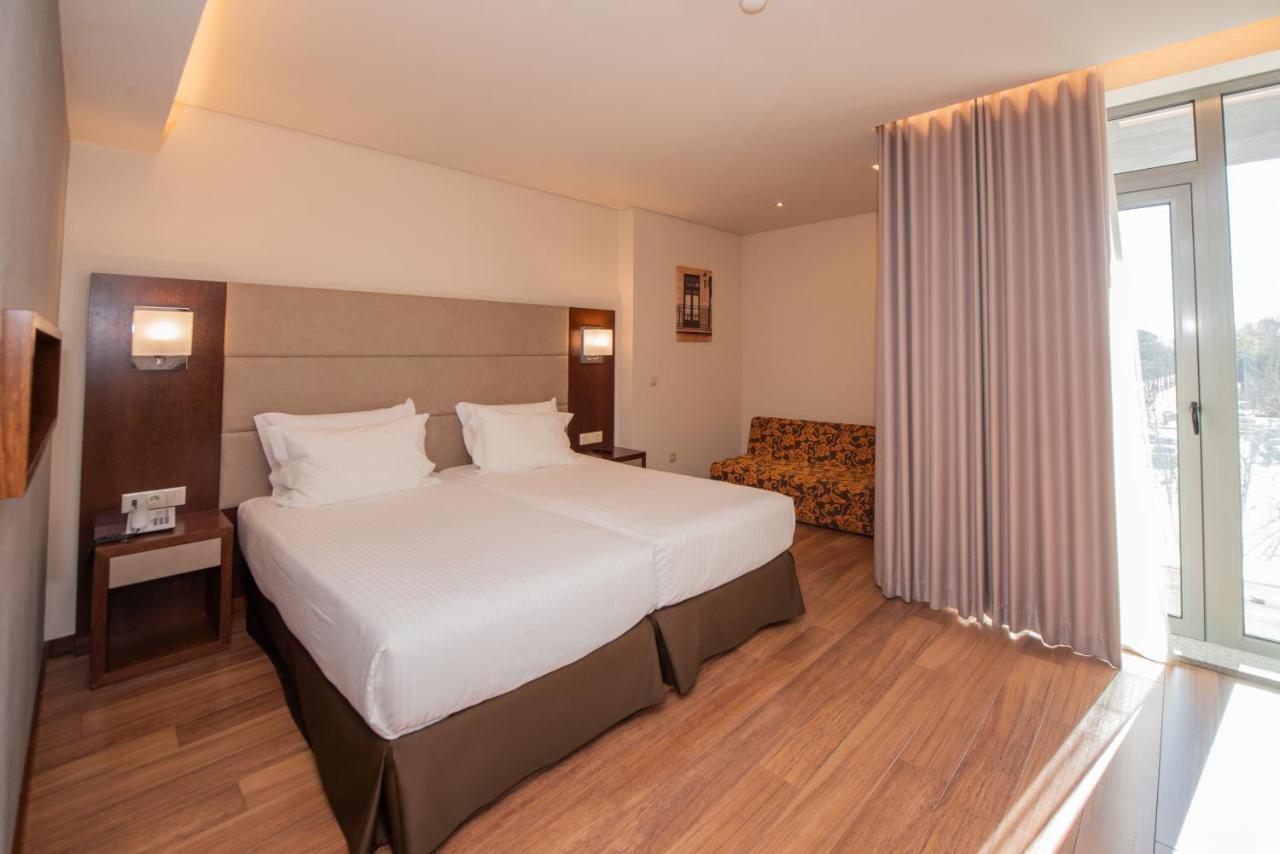 Eurostars Oporto Hotel Exterior photo